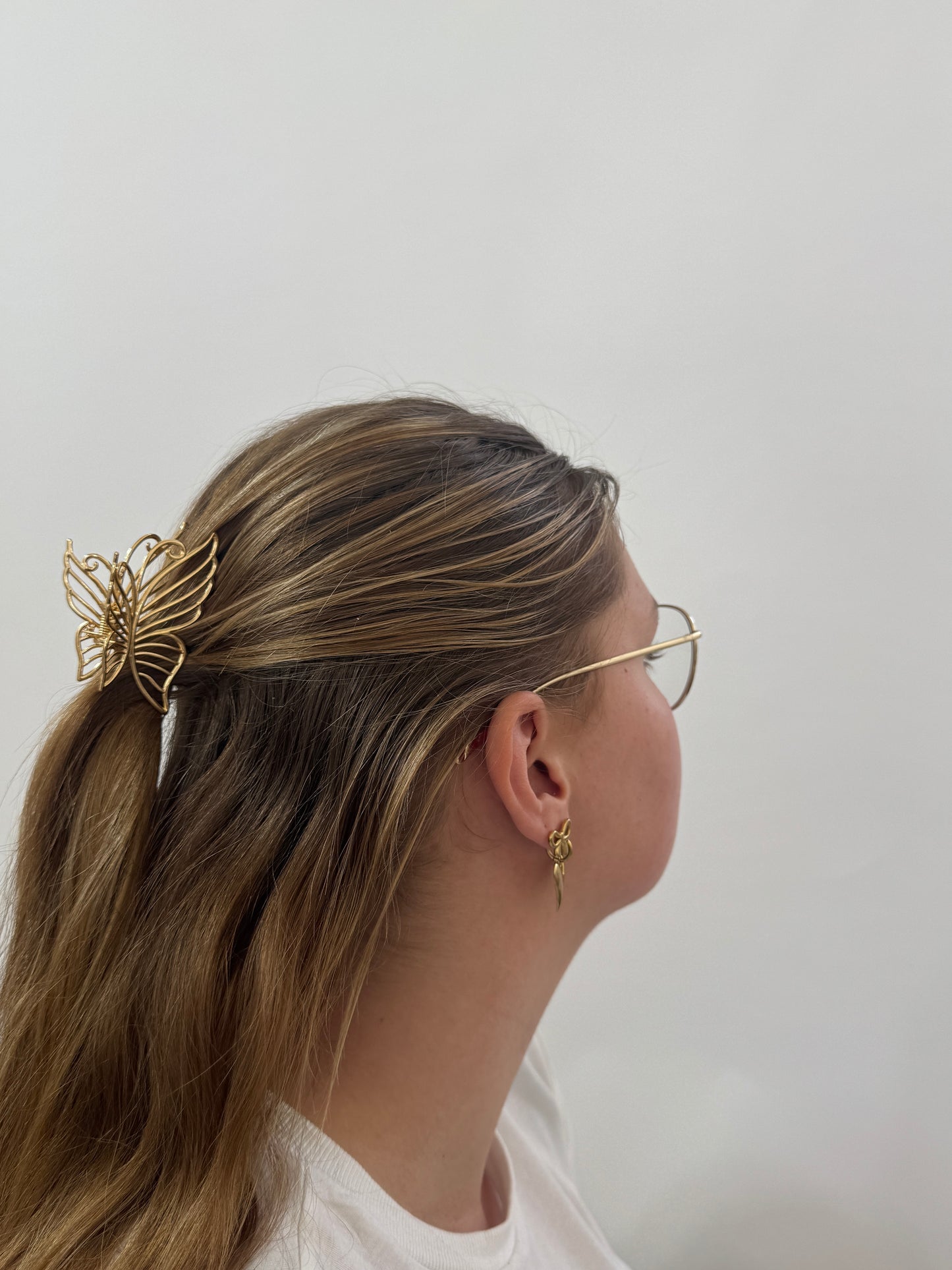 BUTTERFLY CLIP