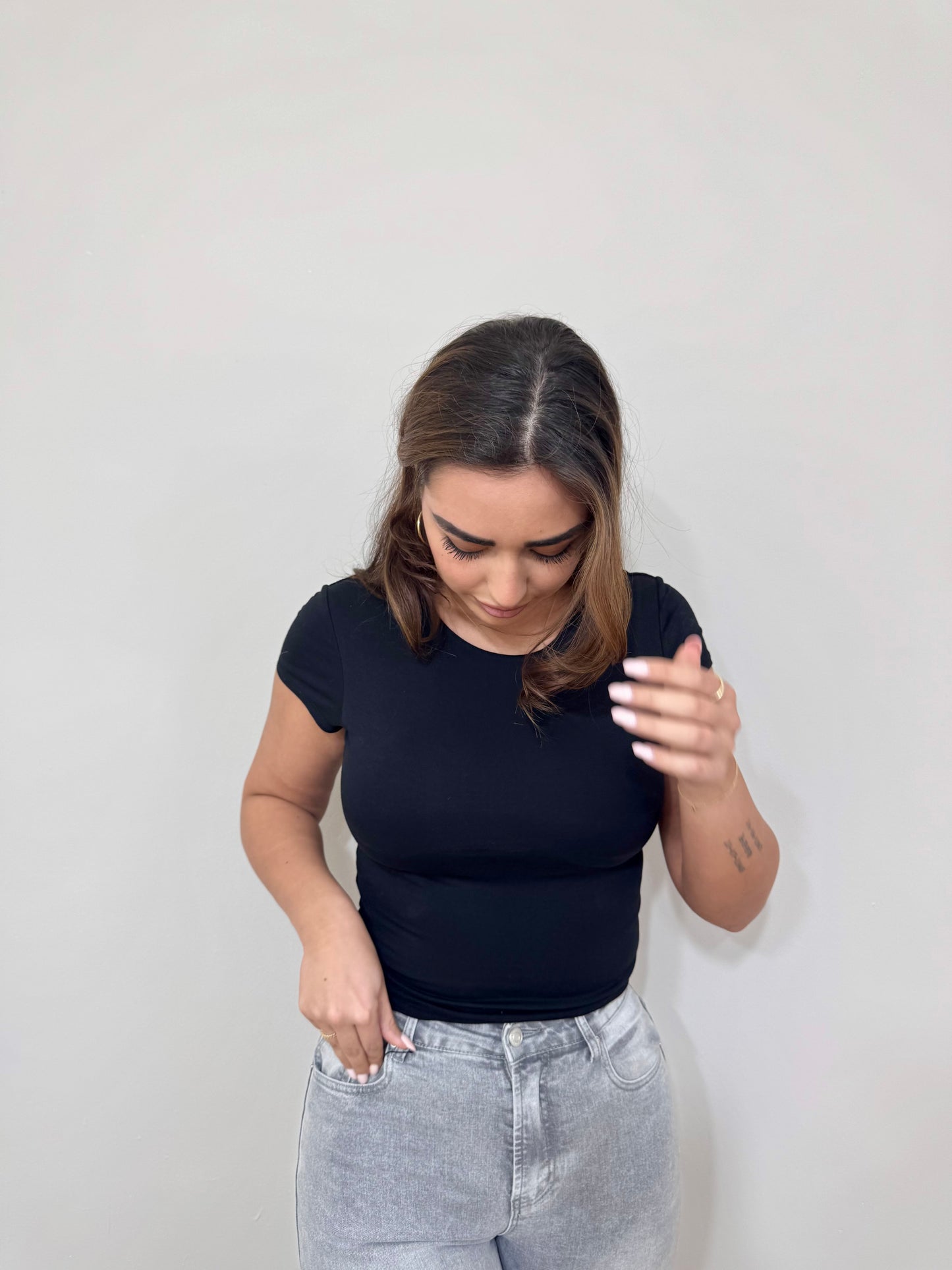 BASIC SHIRT ZWART
