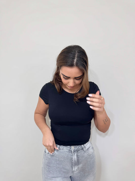BASIC SHIRT ZWART